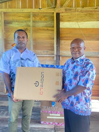 Pelayanan dan Pembagian Bantuan Jemaat Agape oleh Yayasan Sinar Pembaharuan Mulia